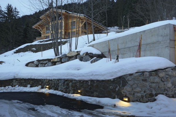 BRICK DOWNUNDER, Outdoor Wandeinbauleuchte, C35, IP44, silbergrau, max. 40W